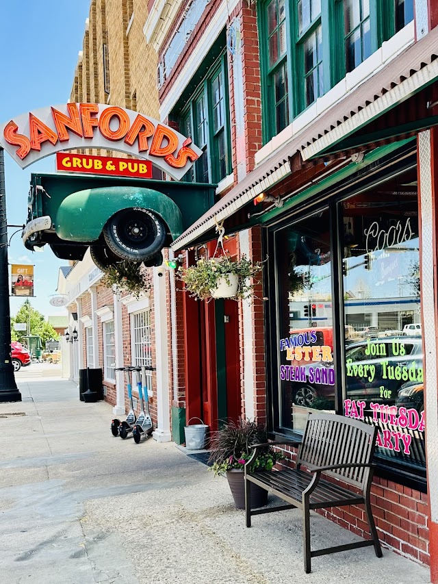 Sanford's Grub & Pub