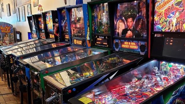 Reboot Retrocade and Bar