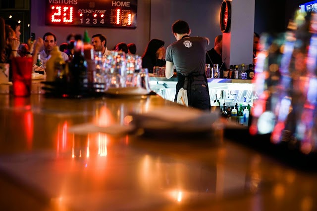 Paramount Bar and Grill