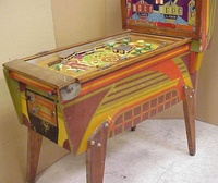 Image # 11664: Gladiator Cabinet - Right 
(Note that the lockdown bar is not original.)