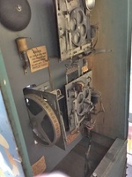 Image # 70097: Golden Gloves Inside Backbox