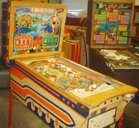 Image # 24052: Gondolier Cabinet - Left