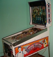 Image # 21332: Hot Shots Cabinet - Full View