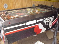 Image # 29330: James Bond 007 Cabinet - Right