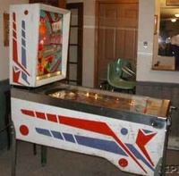 Image # 10081: Lucky Strike Cabinet - Left