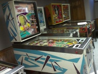 Image # 54414: Lunar Shot Cabinet - Left 
(The game shown here does not have its original replay button. Serial number 88353.)