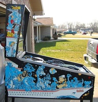 Image # 9510: Popeye Saves the Earth Cabinet Right