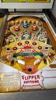 Image # 75510: Preview Playfield 
(This game has a repainted cabinet but is presented here to show its other features.)