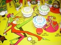Image # 35694: Round Up Center Playfield 
(Serial number 1031.)
