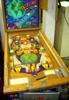 Image # 31466: Satellite Cabinet - Front View