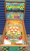 Image # 19102: Sea Jockeys Cabinet - Front View