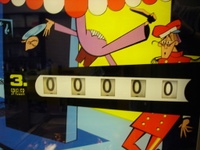 Image # 37427: See Saw German Backglass - Detail 
(Serial number 2542 or 2642.)