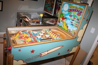 Image # 47109: Shoot the Moon Cabinet - Right