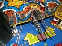 Image # 40290: Split Second Springboard 
(This wireform device teeters to deliver the ball down to the lower playfield.)