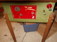Image # 53417: Three Deuces Cabinet - Front 
(The cabinet's front and coin door have been repainted but is presented here to show its other features.)