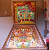 Image # 53418: Three Deuces Cabinet - Front View
