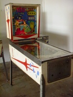 Image # 16779: Trio Cabinet 
(This game has serial number TR 2106.)