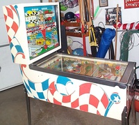 Image # 21934: Twin Win Cabinet - Left