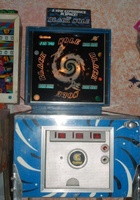 Image # 38555: Black Hole Export Front View with Topper 
(The backglass has no infinity effect or rotating disc.)