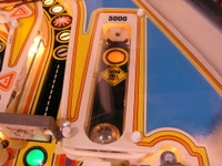 Image # 32283: Road Runner Messenger Ball with Extra Ball Lit