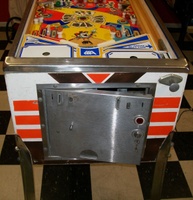 Image # 61112: Super Tris Cabinet - Front View