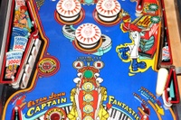 Image # 52055: Capt. Fantastic and The Brown Dirt Cowboy Middle Playfield