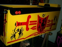 Image # 24220: Cavaleiro Negro Cabinet - Right 
( )