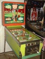 Image # 61910: College Queens Sample Game - Full View 
(Serial number '1018 S'.)