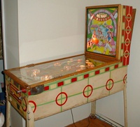 Image # 24662: Ace High Cabinet - Right 
(Backglass is reproduction.)