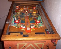 Image # 34363: Gay Paree Playfield 
(Serial number 18901.)